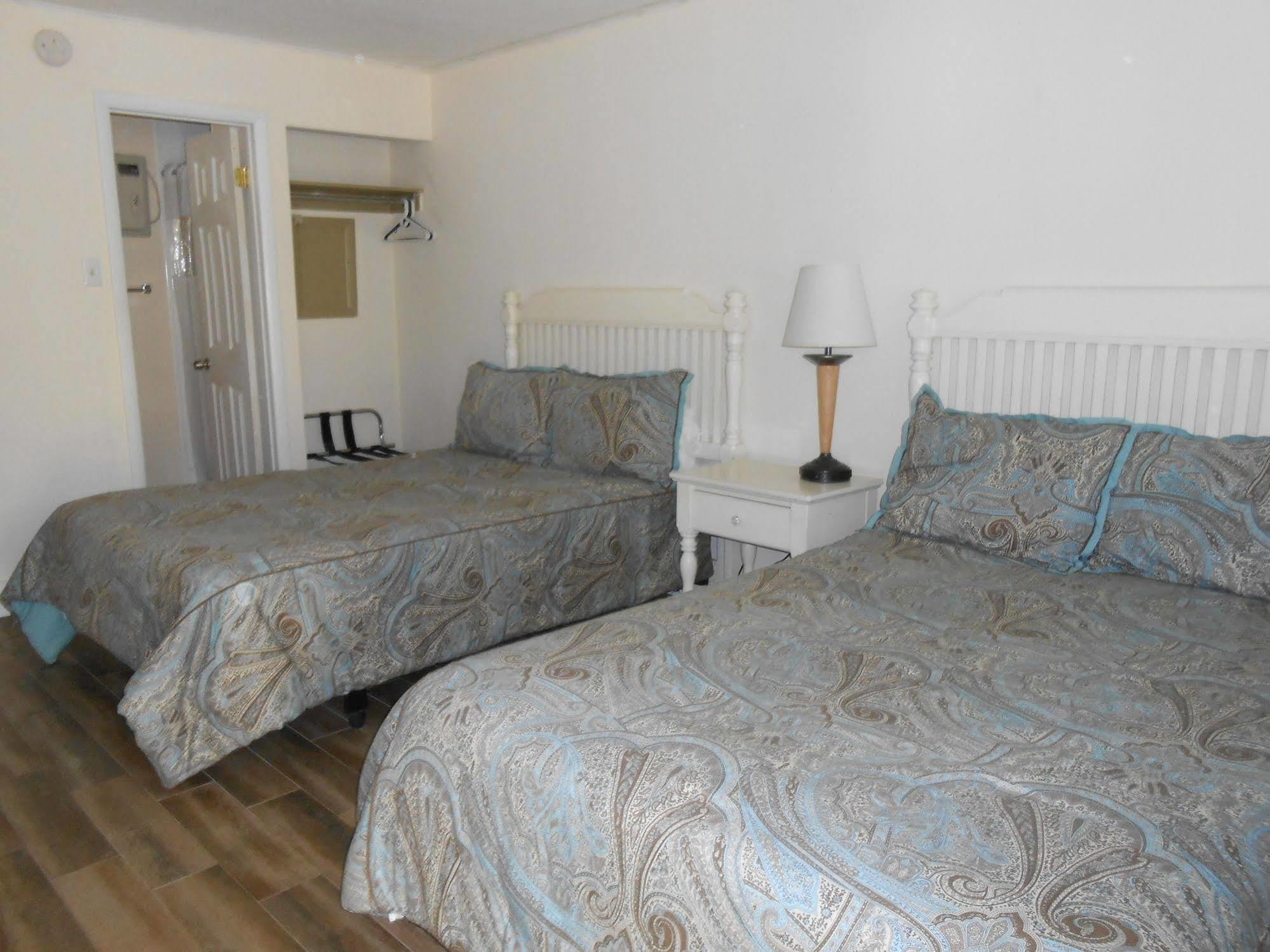 Meris Gardens B&B Бетани-Бич Экстерьер фото