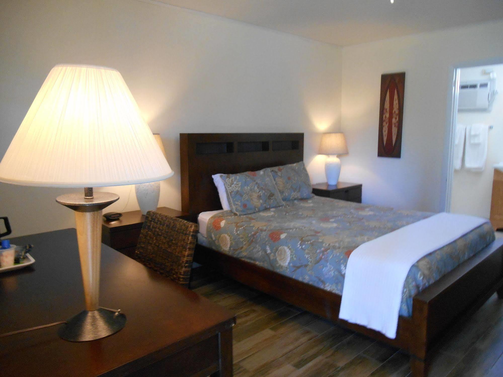 Meris Gardens B&B Бетани-Бич Экстерьер фото