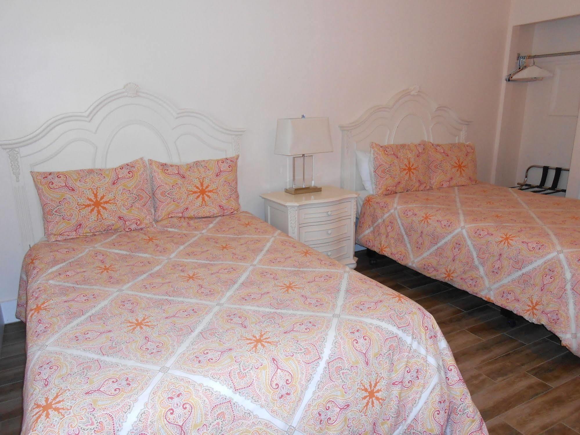 Meris Gardens B&B Бетани-Бич Экстерьер фото