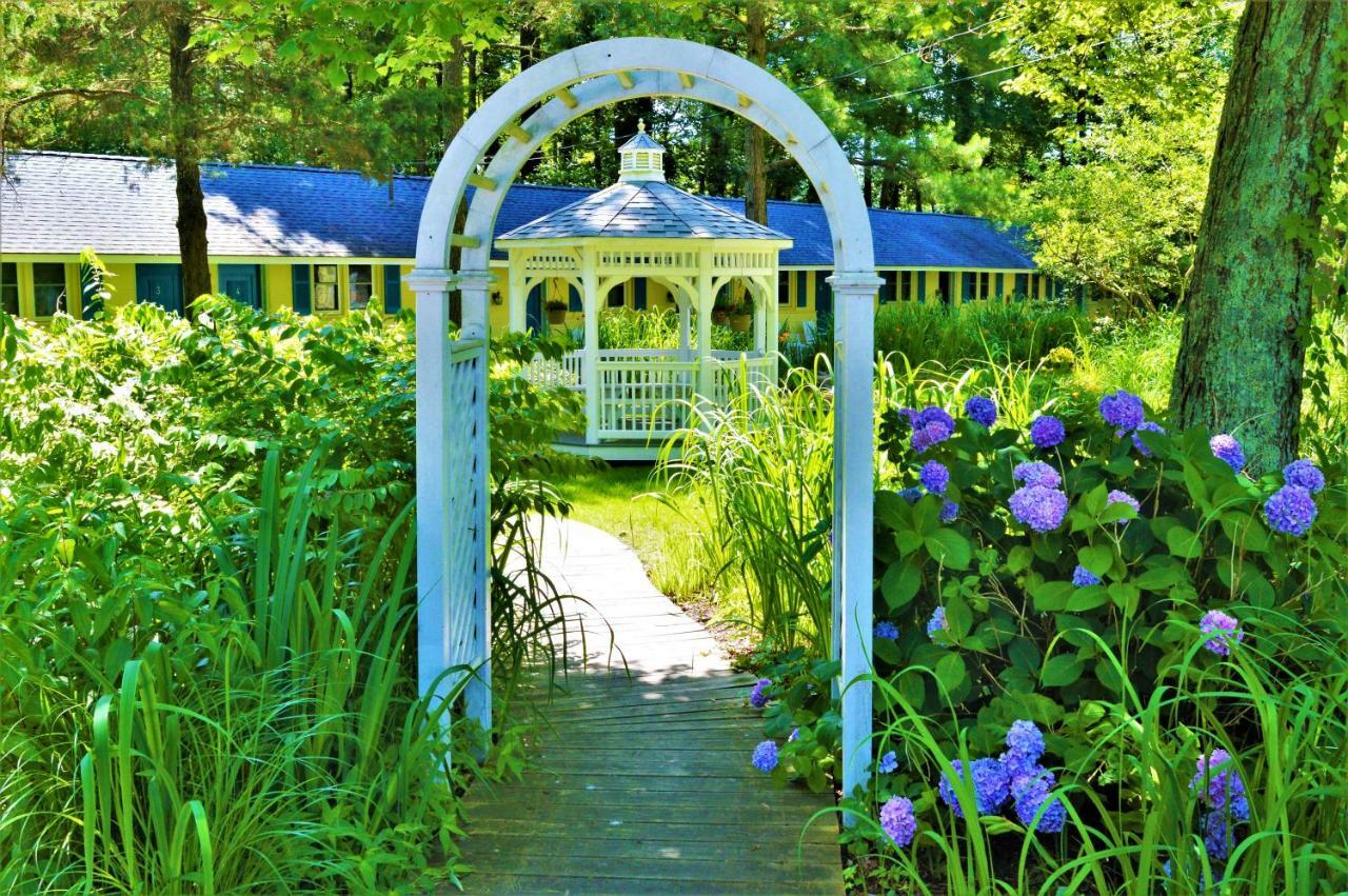 Meris Gardens B&B Бетани-Бич Экстерьер фото