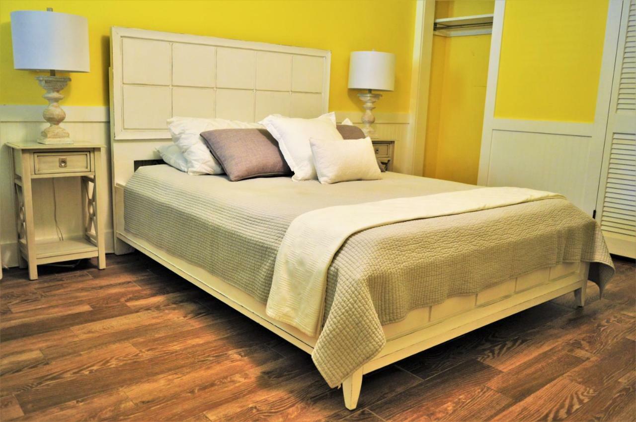 Meris Gardens B&B Бетани-Бич Экстерьер фото