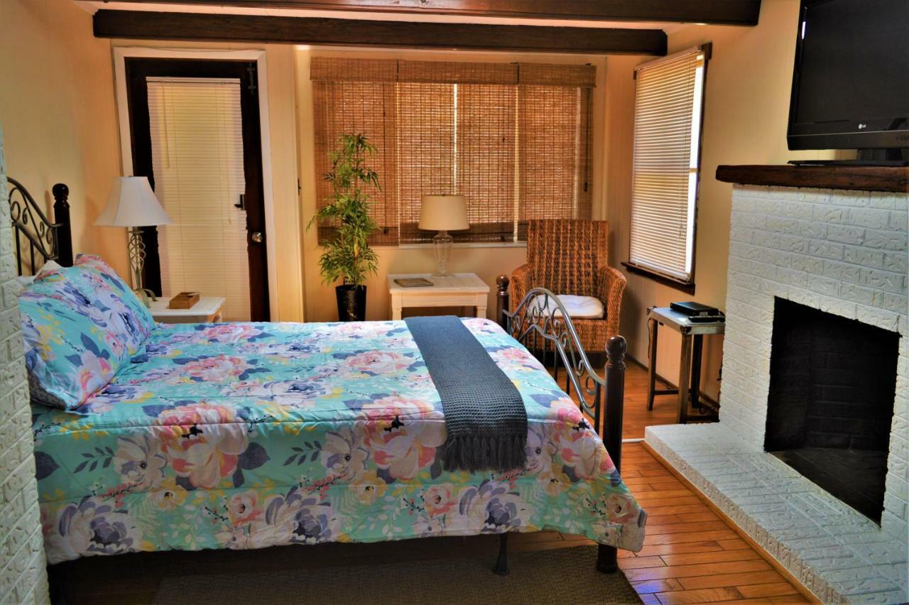 Meris Gardens B&B Бетани-Бич Экстерьер фото